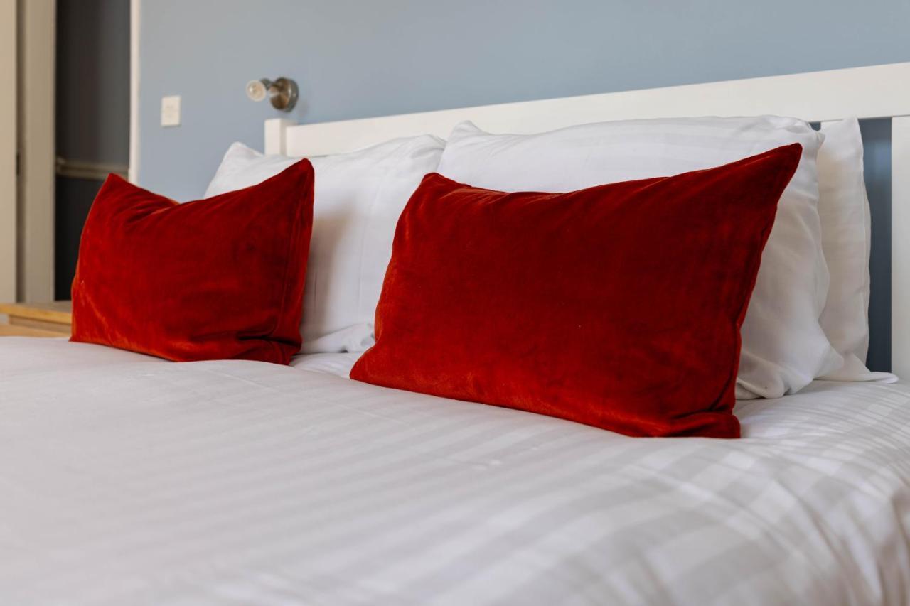 Air Host & Stay - Rockfield House - Sleeps 8 Liverpool Esterno foto