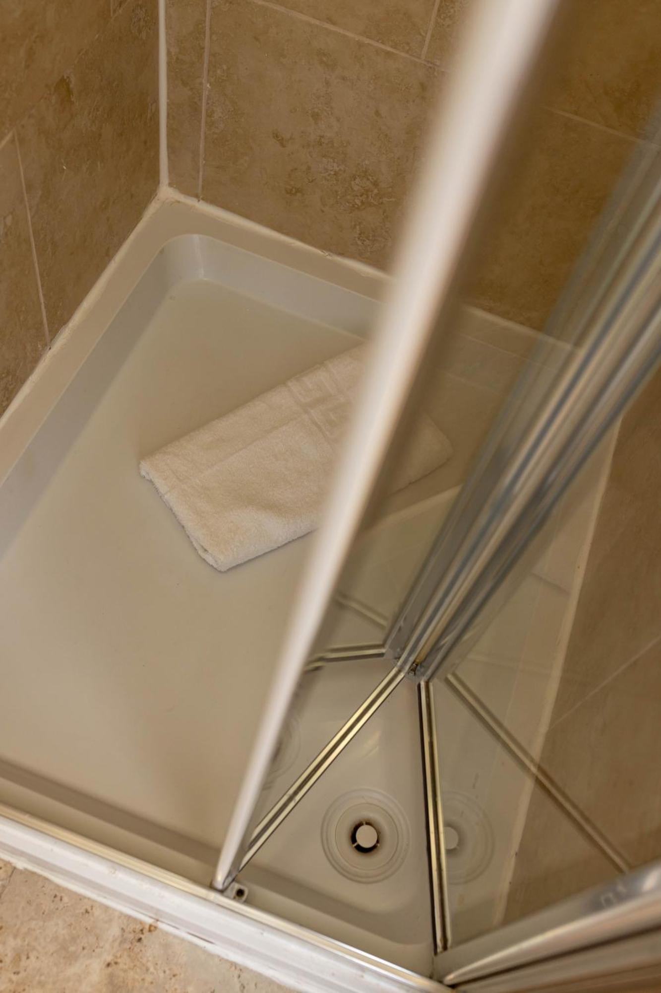 Air Host & Stay - Rockfield House - Sleeps 8 Liverpool Esterno foto
