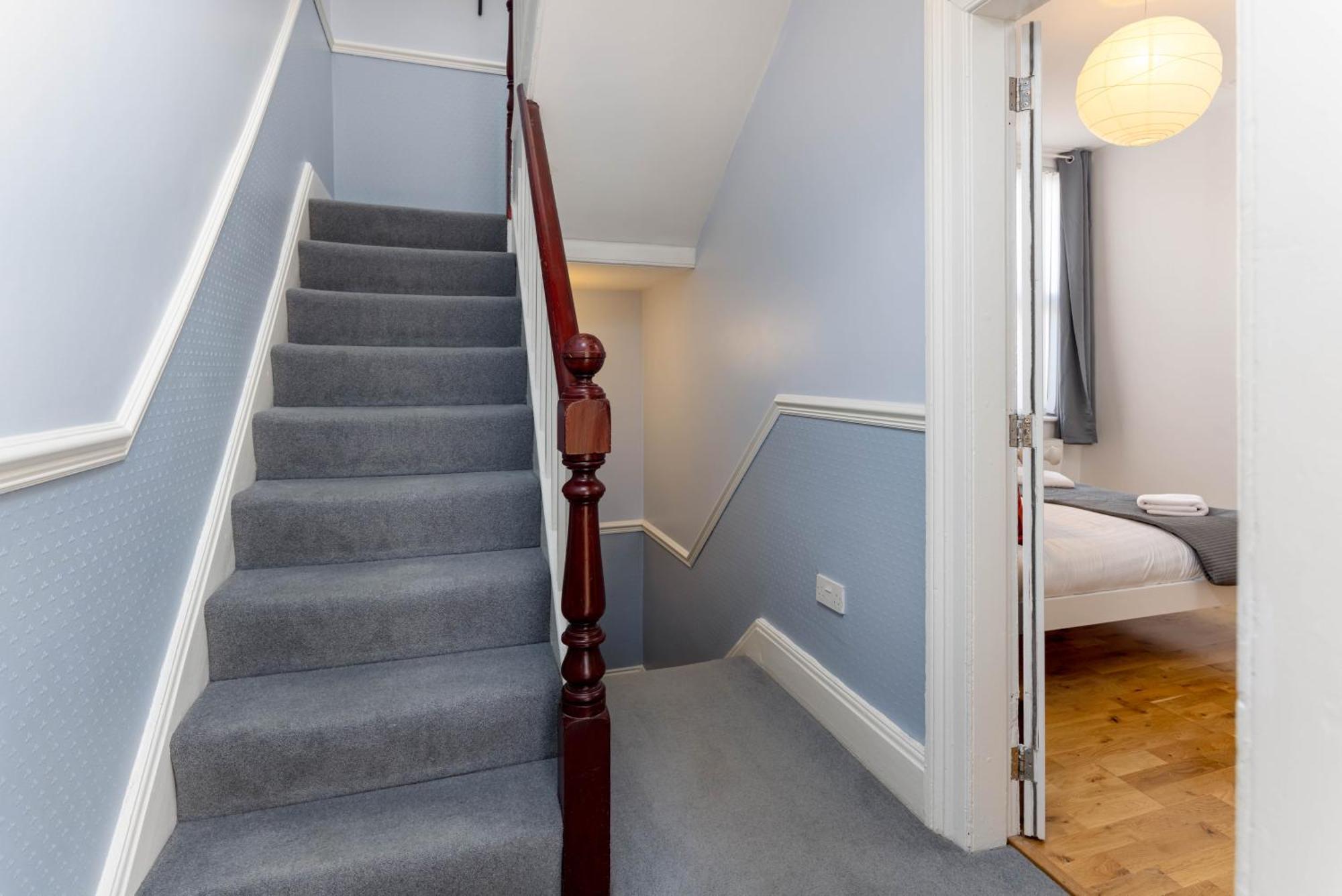 Air Host & Stay - Rockfield House - Sleeps 8 Liverpool Esterno foto